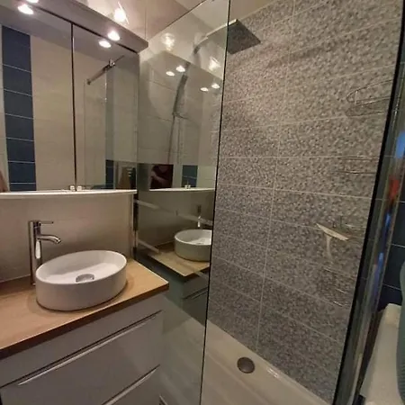 Refait A Neuf Avec Grande Terrasse Vue Mer Appartement *